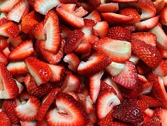 strawberries-735596__180