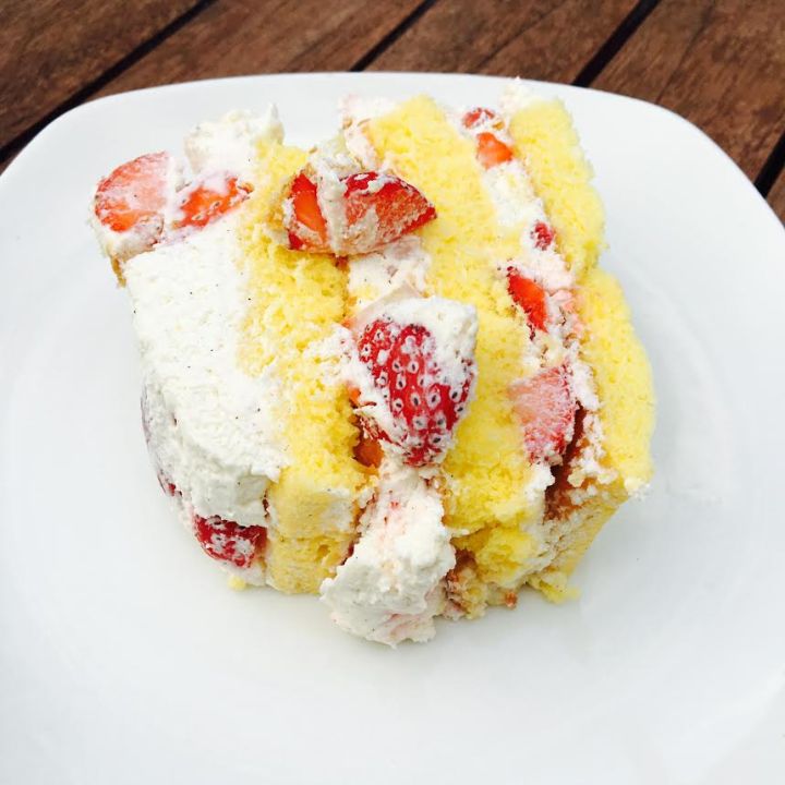 gâteau aérien aux fraises.jpg6