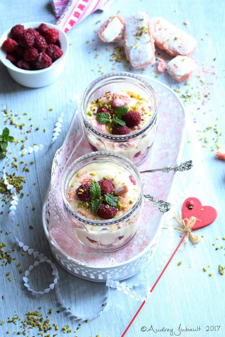 n04561verrinespuitsdamourtoujourspetitbecgourmandaudreyjubault