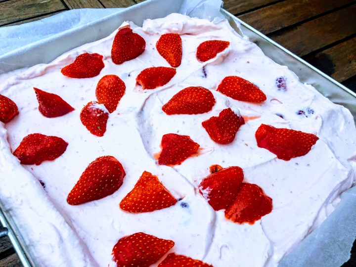 YAOURT GLACE AUX FRAISES